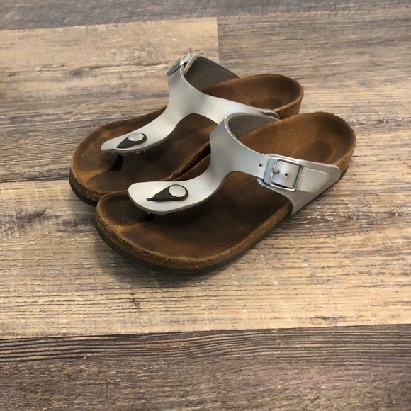 Kids Birkenstocks size 33 silver - Picture 1 of 9